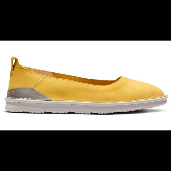 clarks womens yellow